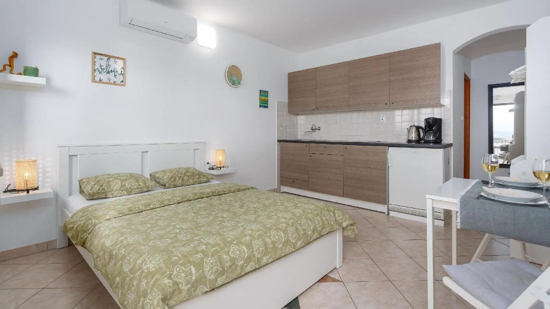 Studio Fuer 2 Personen Ca 26 Qm In Njivice, Kvarner Bucht Krk 0*, Njivice Croatia