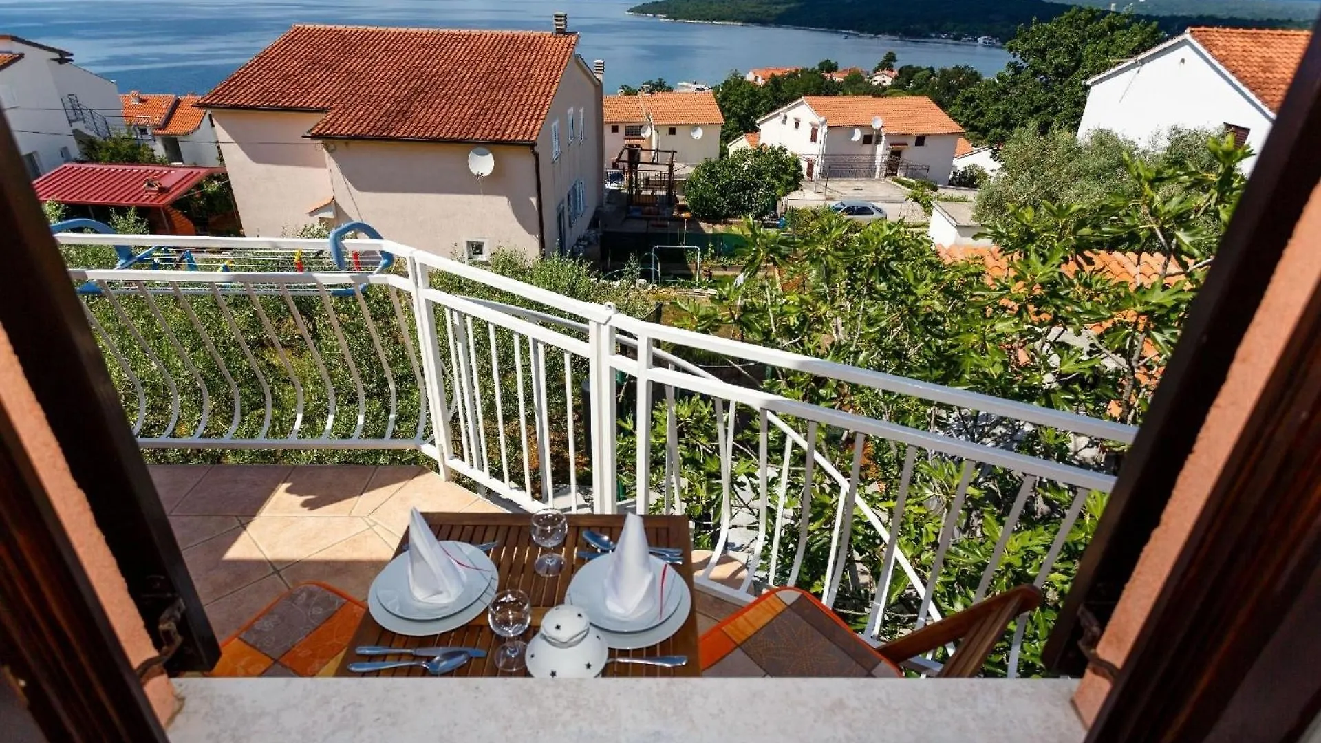 Studio Fuer 2 Personen Ca 26 Qm In Njivice, Kvarner Bucht Krk Apartment Njivice